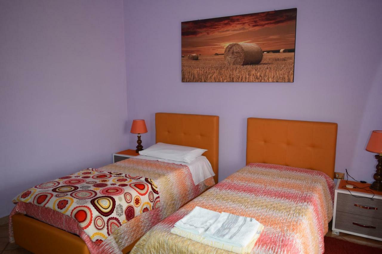 Bed and Breakfast Amici Di Hackert Caserta Zewnętrze zdjęcie