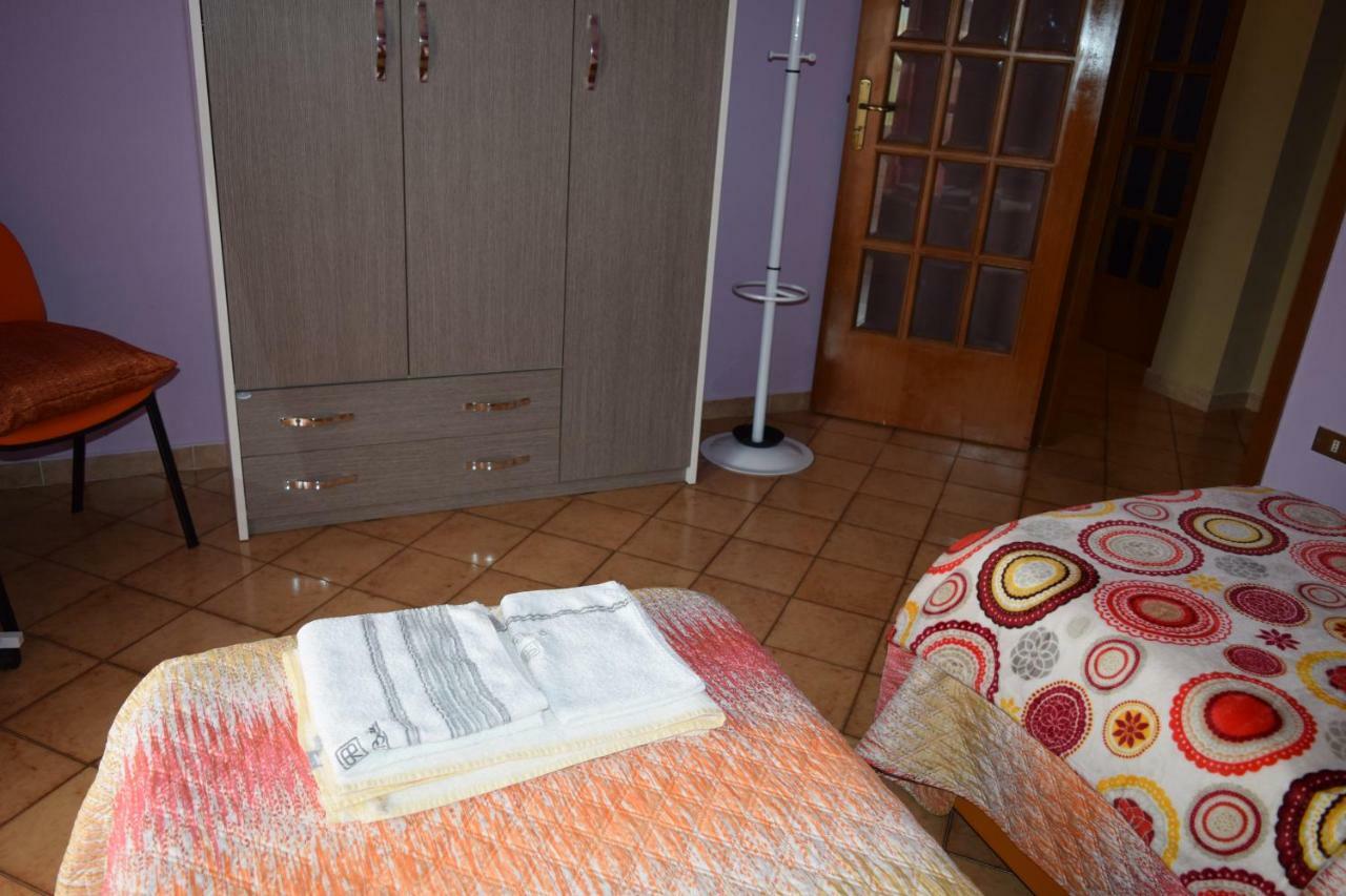 Bed and Breakfast Amici Di Hackert Caserta Zewnętrze zdjęcie