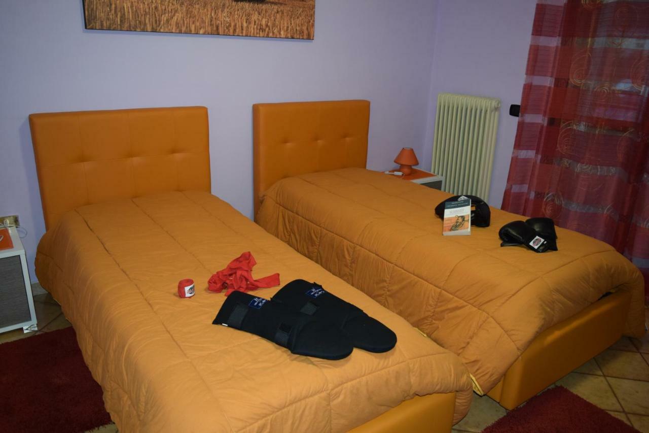 Bed and Breakfast Amici Di Hackert Caserta Zewnętrze zdjęcie